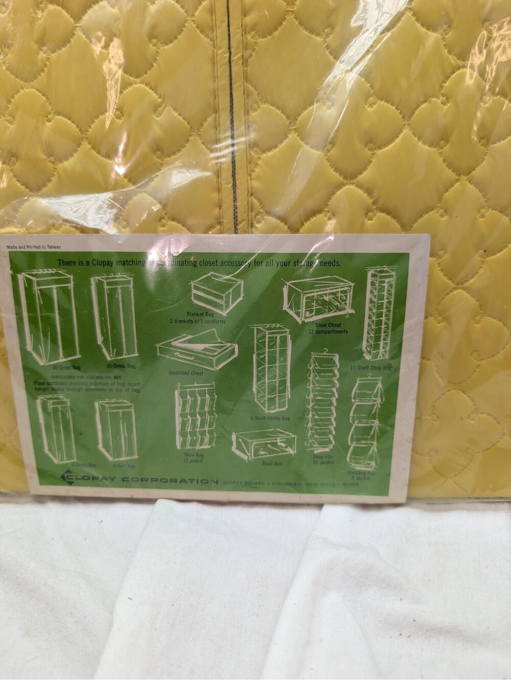 Vintage Clopay Quilted Yellow 8 Suit Bag Hanging Closet Organizer Storage - Picture 6 of 10